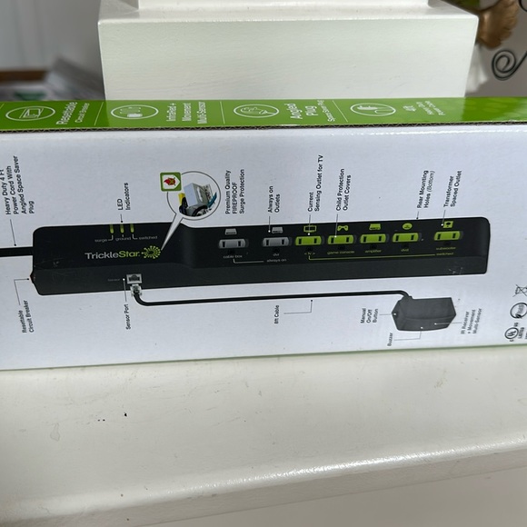 TrickleStat TS1810 TIER 2 AV ADVANCED POWERSTRIP+. (SKU 255) light use - Picture 3 of 7